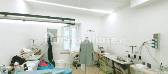2غرفة عقار تجاري في Terni, Italy رقم 284595 3