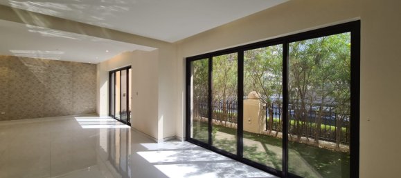 4 bedrooms Townhouse in Dubai Sports City, UAE No. 9507 2