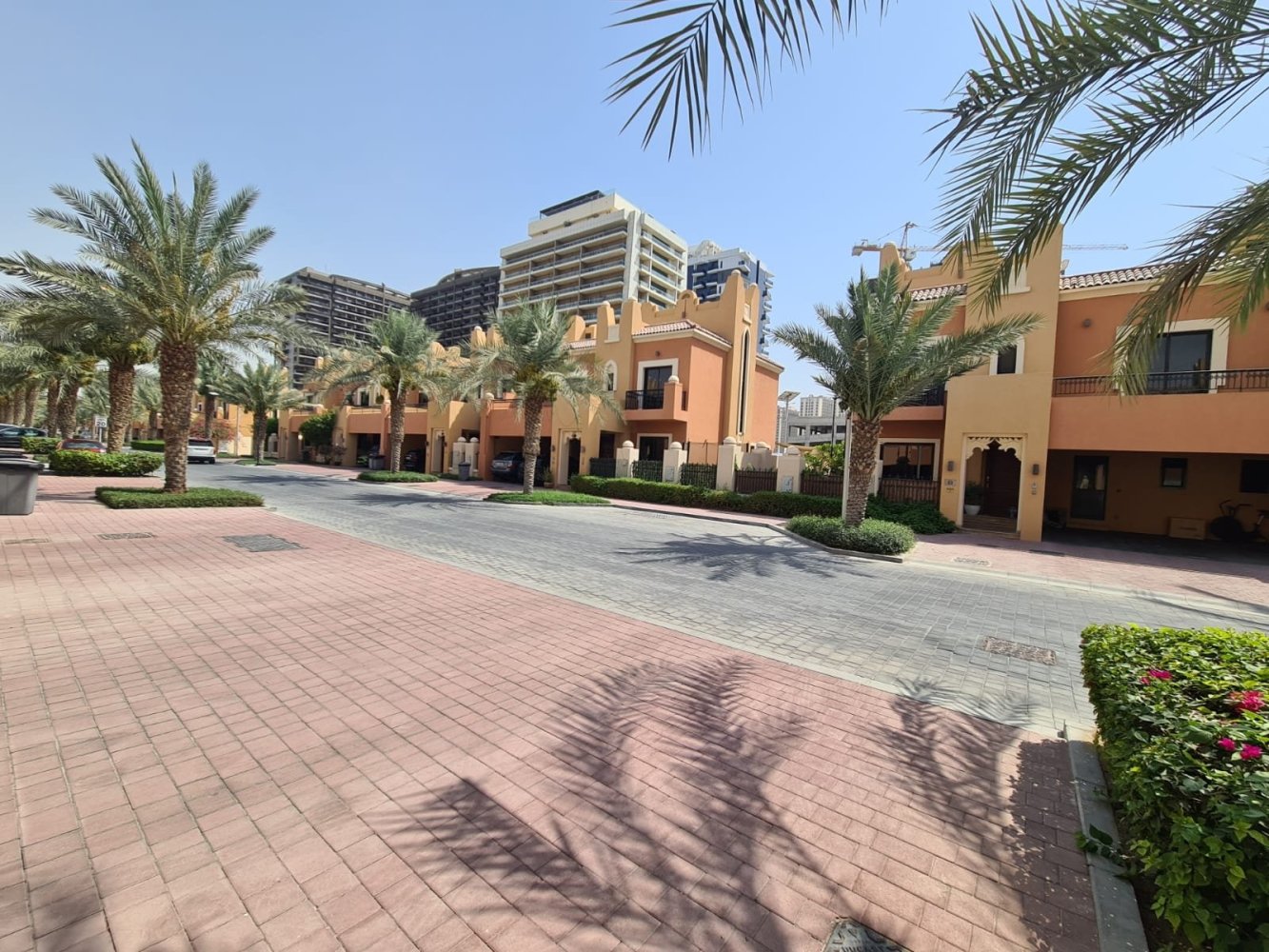 4 bedrooms Townhouse in Dubai Sports City, UAE No. 9507