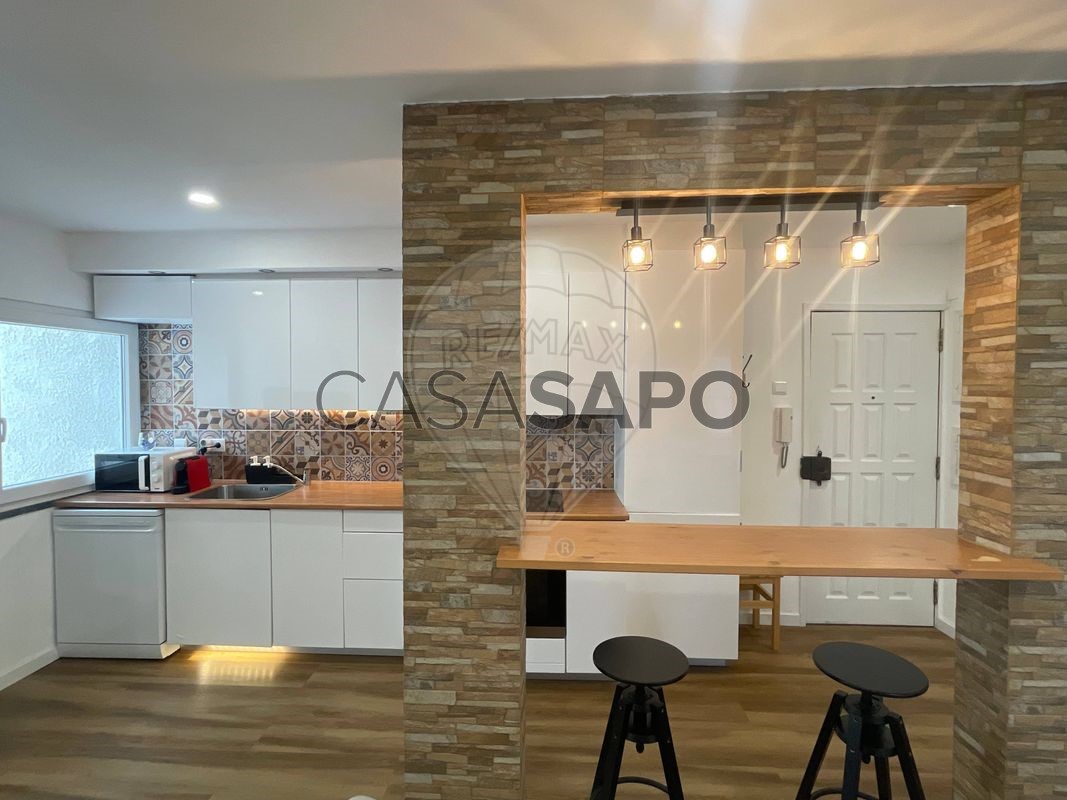 Apartamento de 3 dormitorios en Cascais, Portugal No. 293481