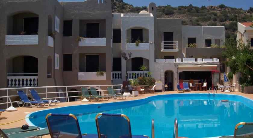 1300m² Townhouse in Malia, Greece No. 5968