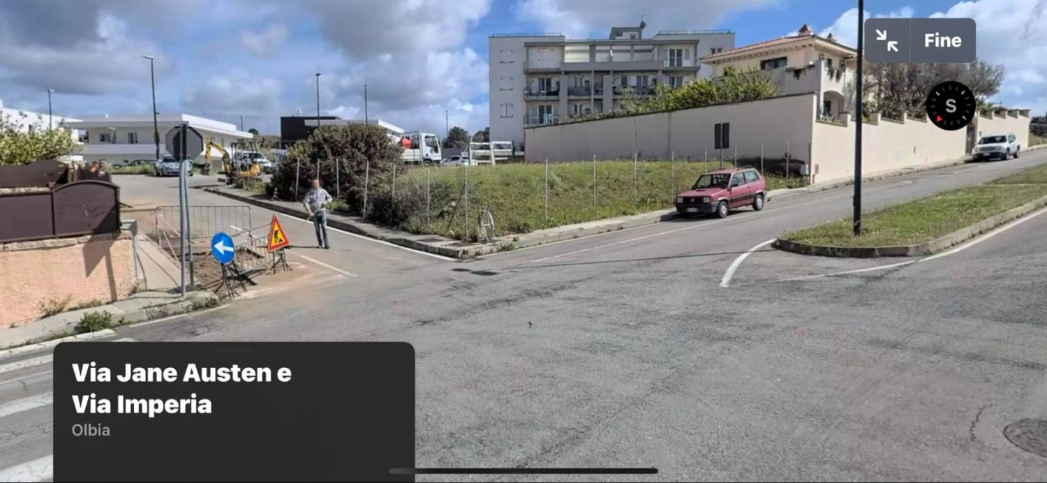 375m² Land in Olbia, Italy No. 371053