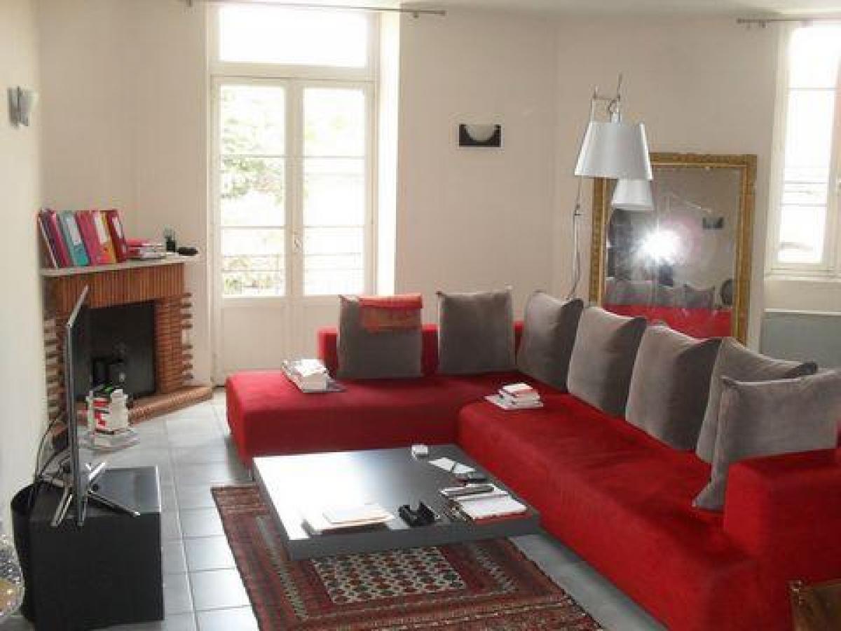 2 bedrooms Condo in Nimes, France No. 32186