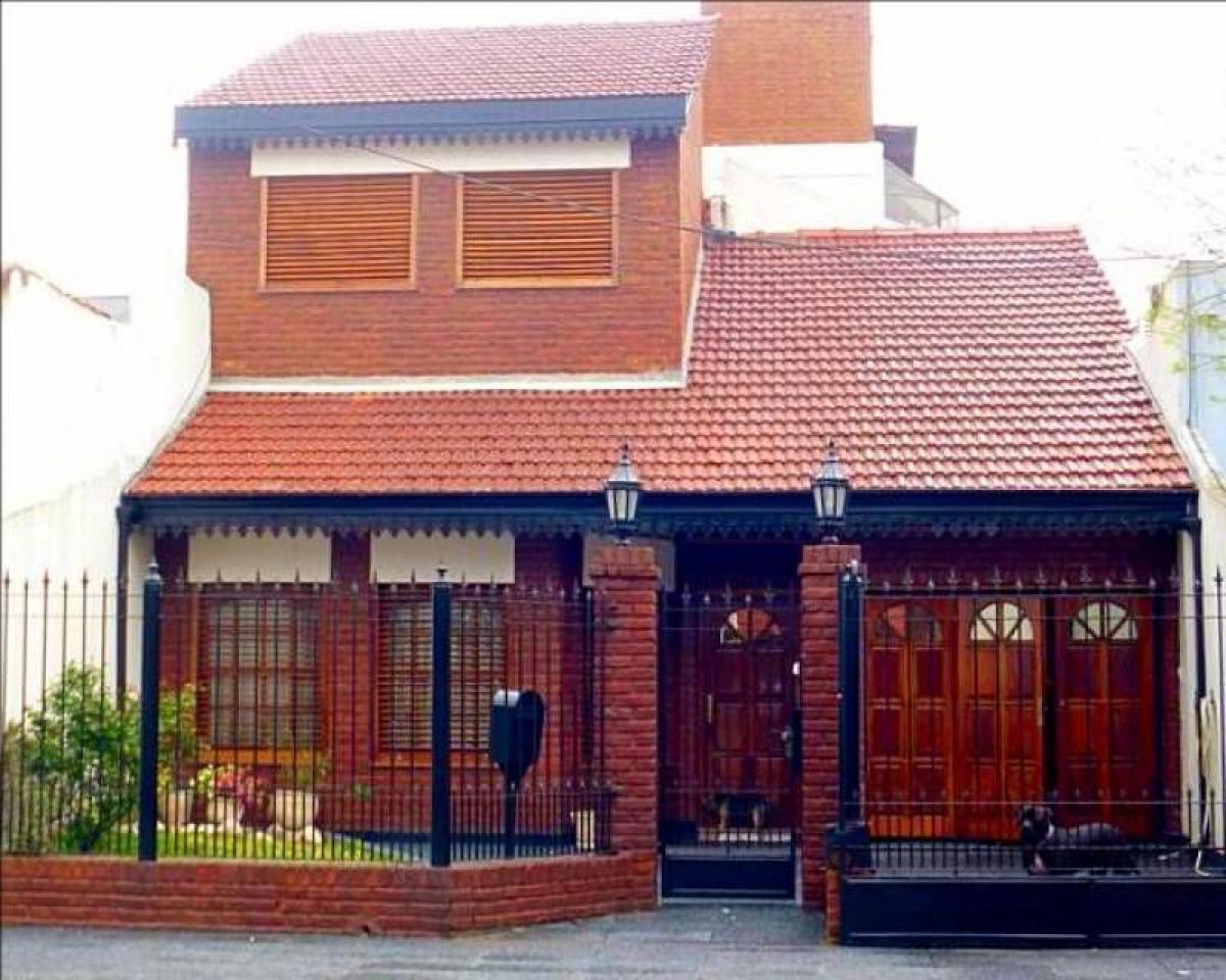 4 Schlafzimmer Haus in Lanus, Argentina, Nr. 20668