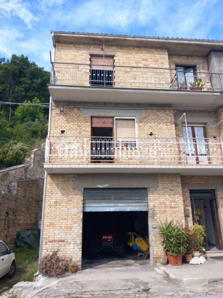4 Schlafzimmer Wohnung in Pennapiedimonte, Italy, Nr. 351245