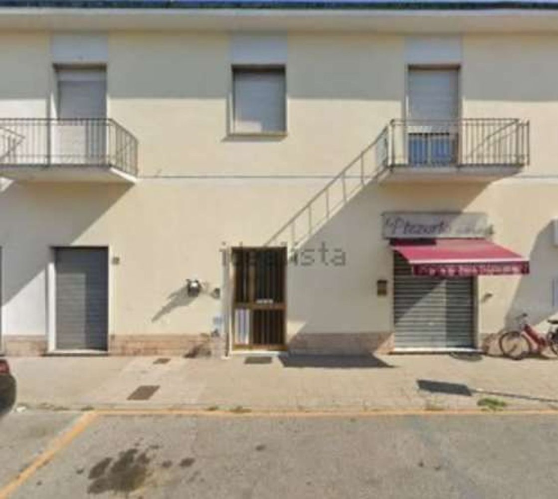 5 rooms Apartment in Pisa, Italy No. 263030