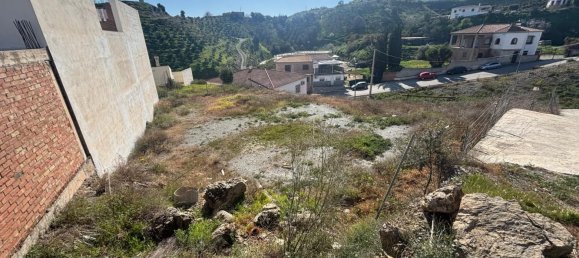 884m² Commercial property in Benamocarra, Spain No. 92016 5