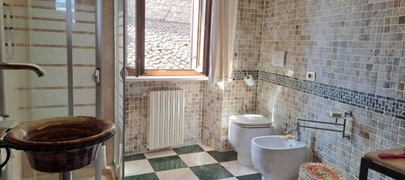 5 rooms Apartment in Amelia, Italy No. 137307 2