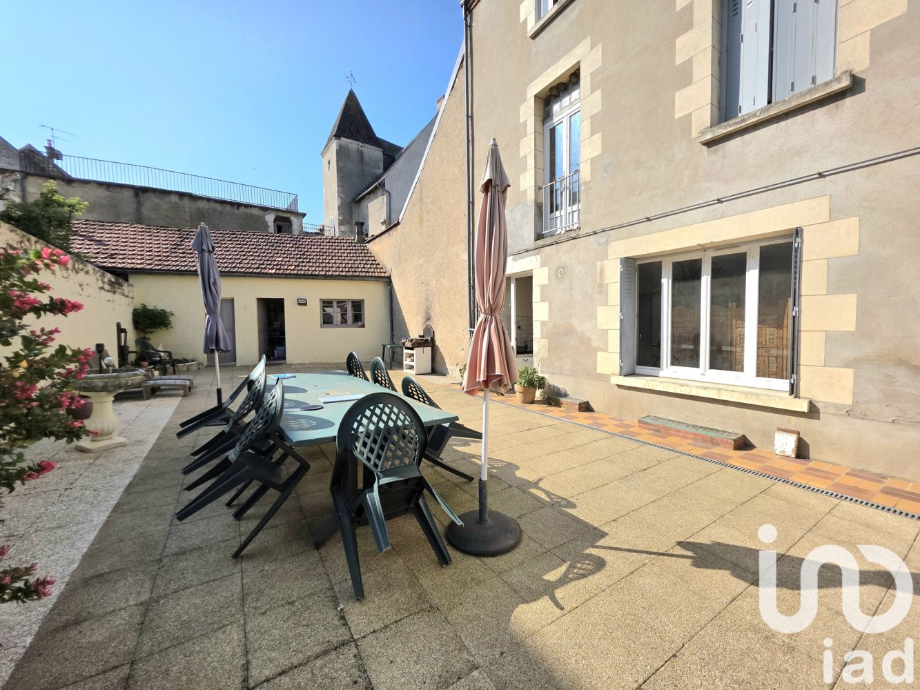 8 chambres Maison à Bonny-sur-Loire, France No. 265469