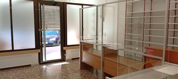 Imóvel comercial em Valladolid, Spain 68 m² N.º 80678 3