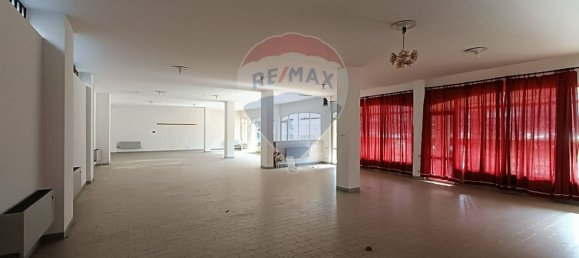 Propriété commerciale à Trescore Balneario, Italy 479m² No. 313779 3
