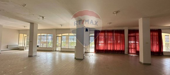 Propriété commerciale à Trescore Balneario, Italy 479m² No. 313779 7