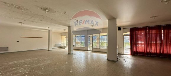 Propriété commerciale à Trescore Balneario, Italy 479m² No. 313779 8