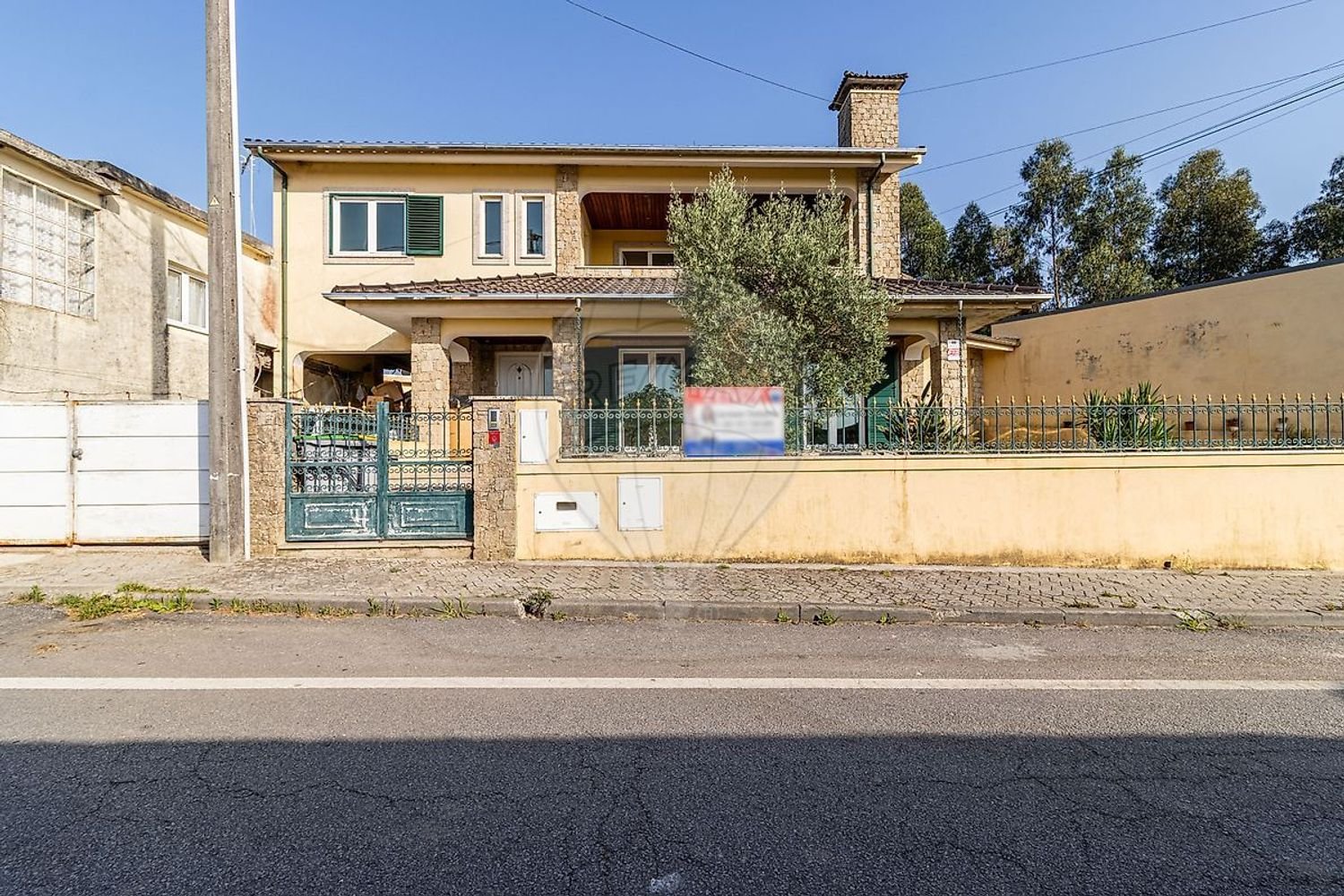 Casa de 4 dormitorios en Santa Maria da Feira, Portugal No. 47055