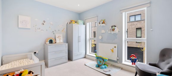 2 bedrooms House in Coulsdon, United Kingdom No. 1000 13