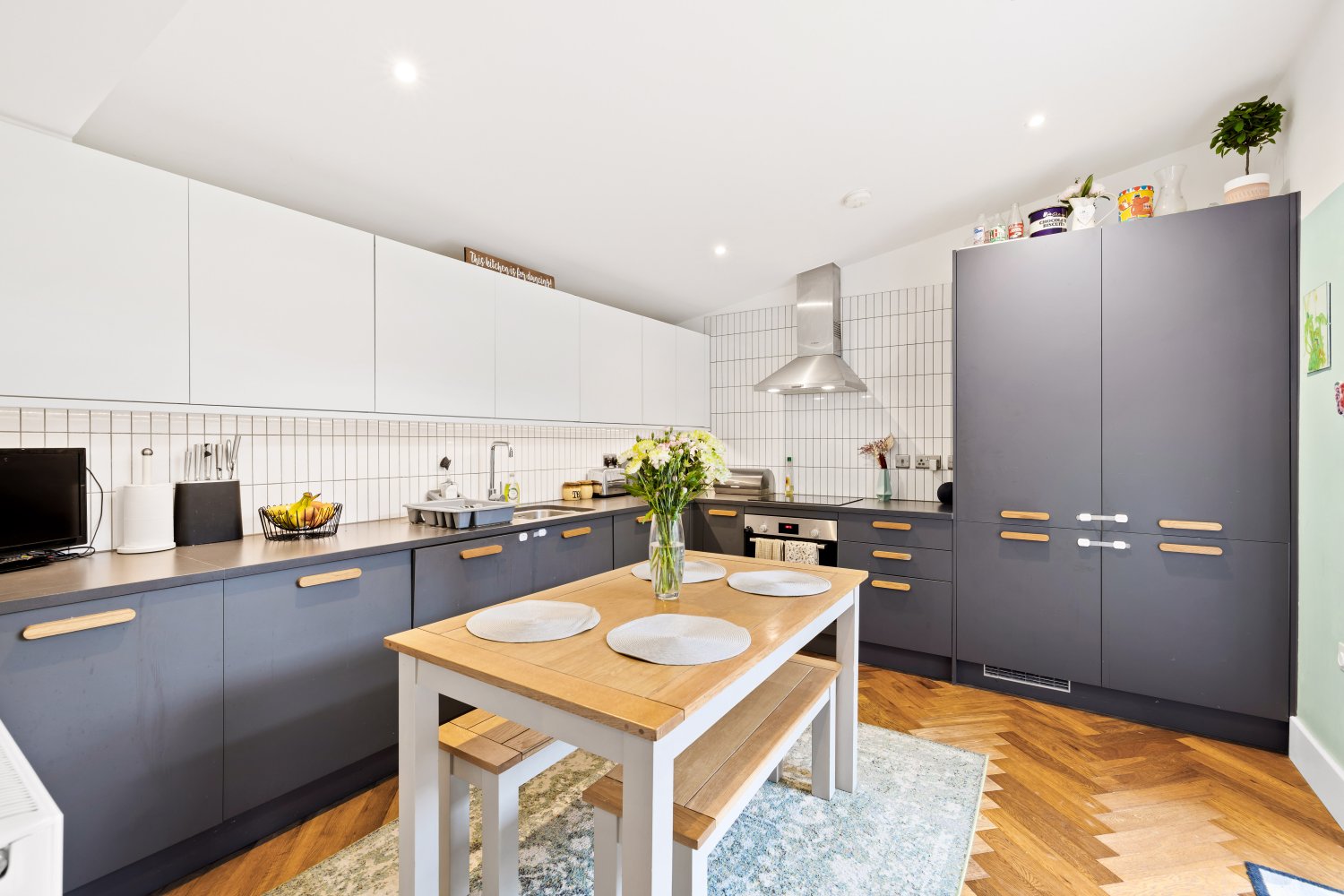 2 bedrooms House in Coulsdon, United Kingdom No. 1000