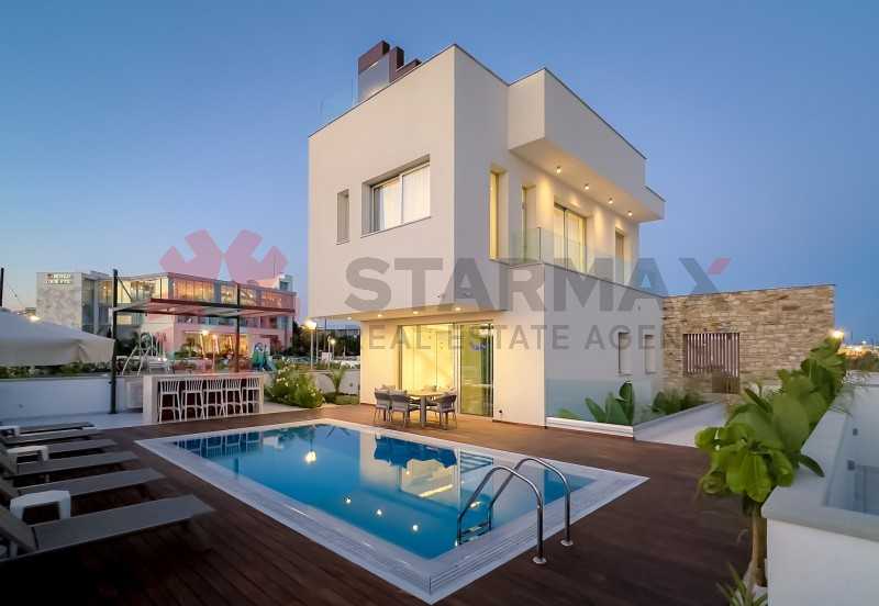 4 غرف نوم فيلا في Ayia Napa, Cyprus رقم 67296