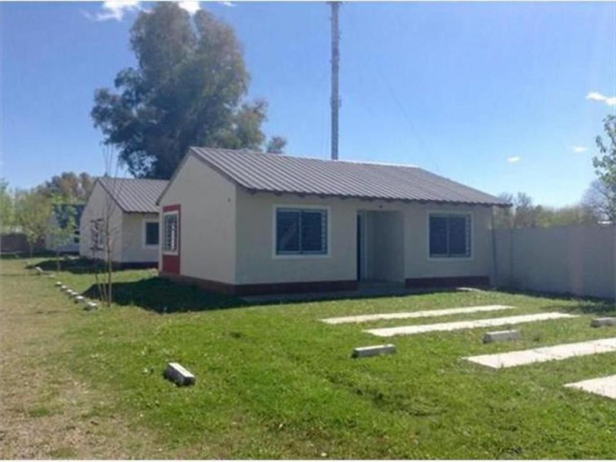 2 bedrooms House in Malvinas Argentinas, Argentina No. 61478