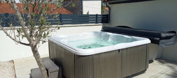 3 bedrooms House in Charente, France No. 303967 3