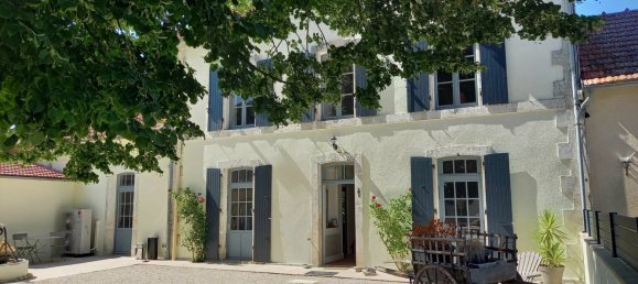 3 bedrooms House in Charente, France No. 303967 4