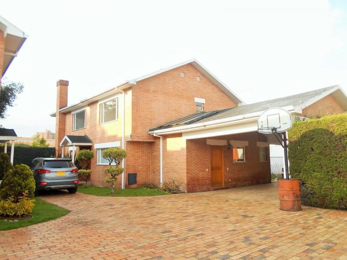 4 غرف نوم منزل في Bogota, Colombia رقم 13258