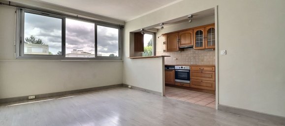 2 bedrooms Apartment in Saint-Leu-la-Foret, France No. 179983 5