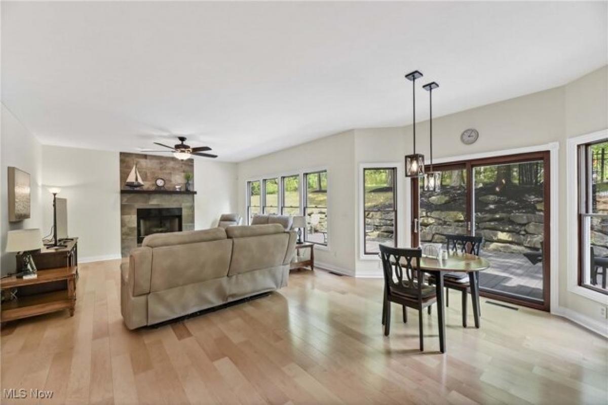 Casa T3 em North Royalton, USA N.º 428999