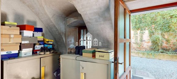 2 bedrooms House in Pavone Canavese, Italy No. 329527 4