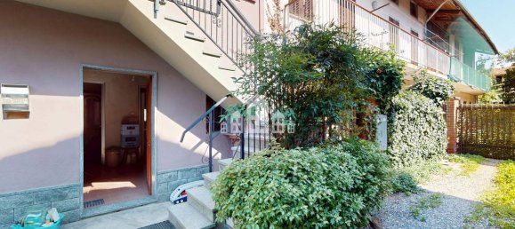 2 bedrooms House in Pavone Canavese, Italy No. 329527 32