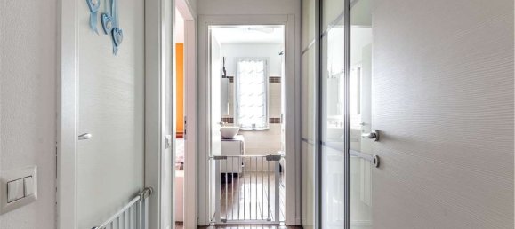 3 bedrooms Apartment in Giussano, Italy No. 361146 13