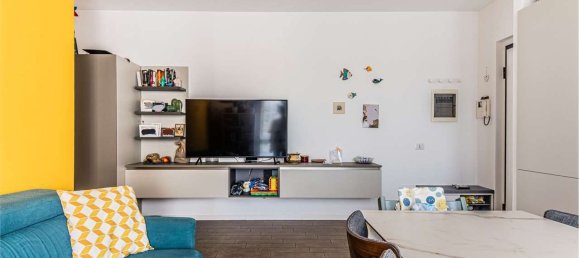 3 bedrooms Apartment in Giussano, Italy No. 361146 7