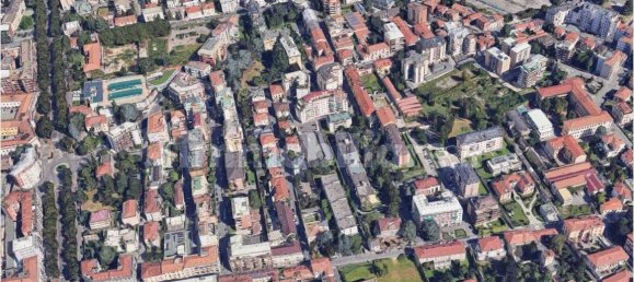 Estudio en Busto Arsizio, Italy No. 295828 4