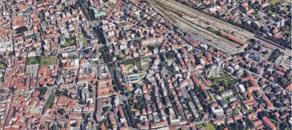 Estudio en Busto Arsizio, Italy No. 295828 6