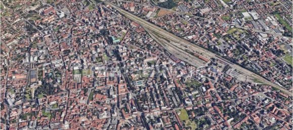 Estudio en Busto Arsizio, Italy No. 295828 7