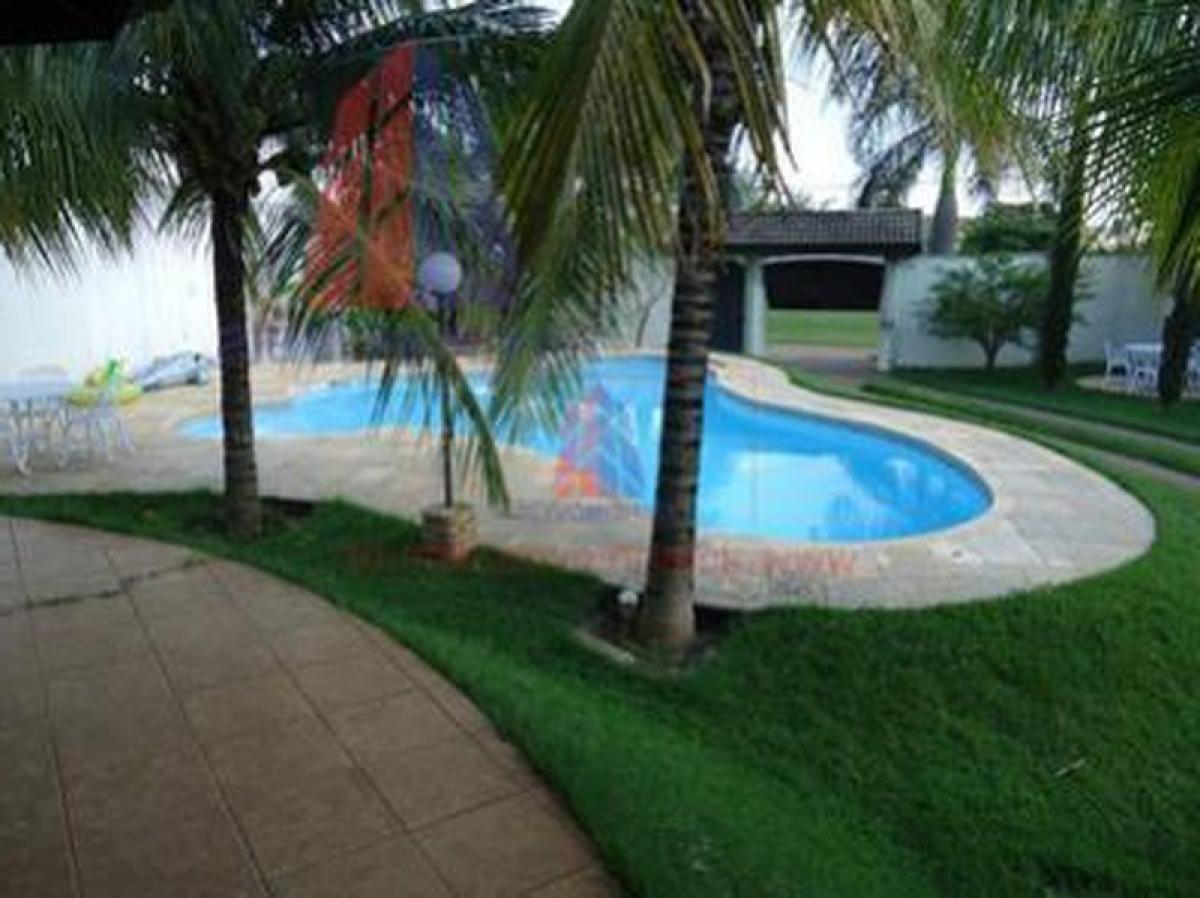 Casa de 3 dormitorios en Sao Paulo, Brazil No. 449553