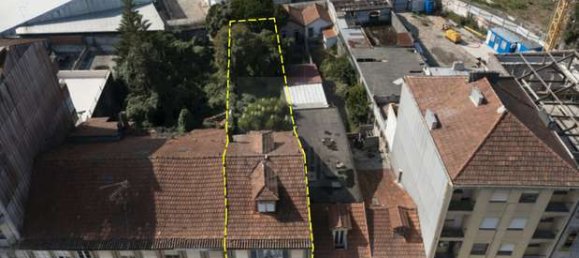 730m² Building in Porto, Portugal No. 138427 2