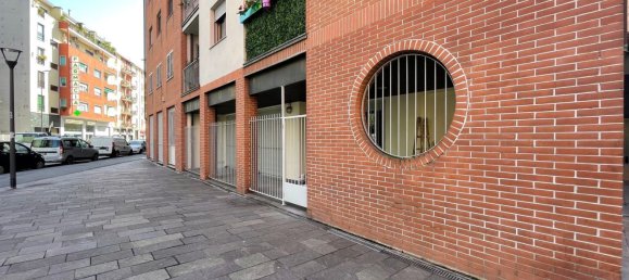 3 Schlafzimmer Wohnung in Milan, Italy, Nr. 244825 2