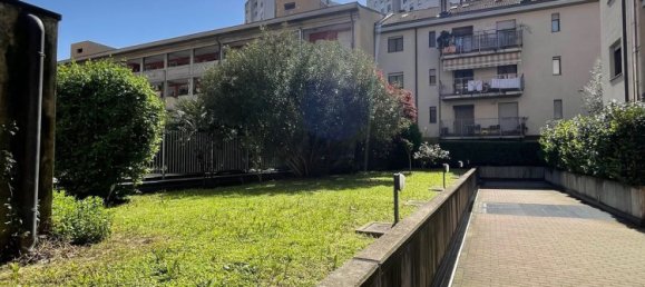 3 Schlafzimmer Wohnung in Milan, Italy, Nr. 244825 4