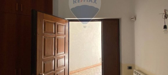 5 bedrooms Villa in San Lorenzello, Italy No. 262168 4