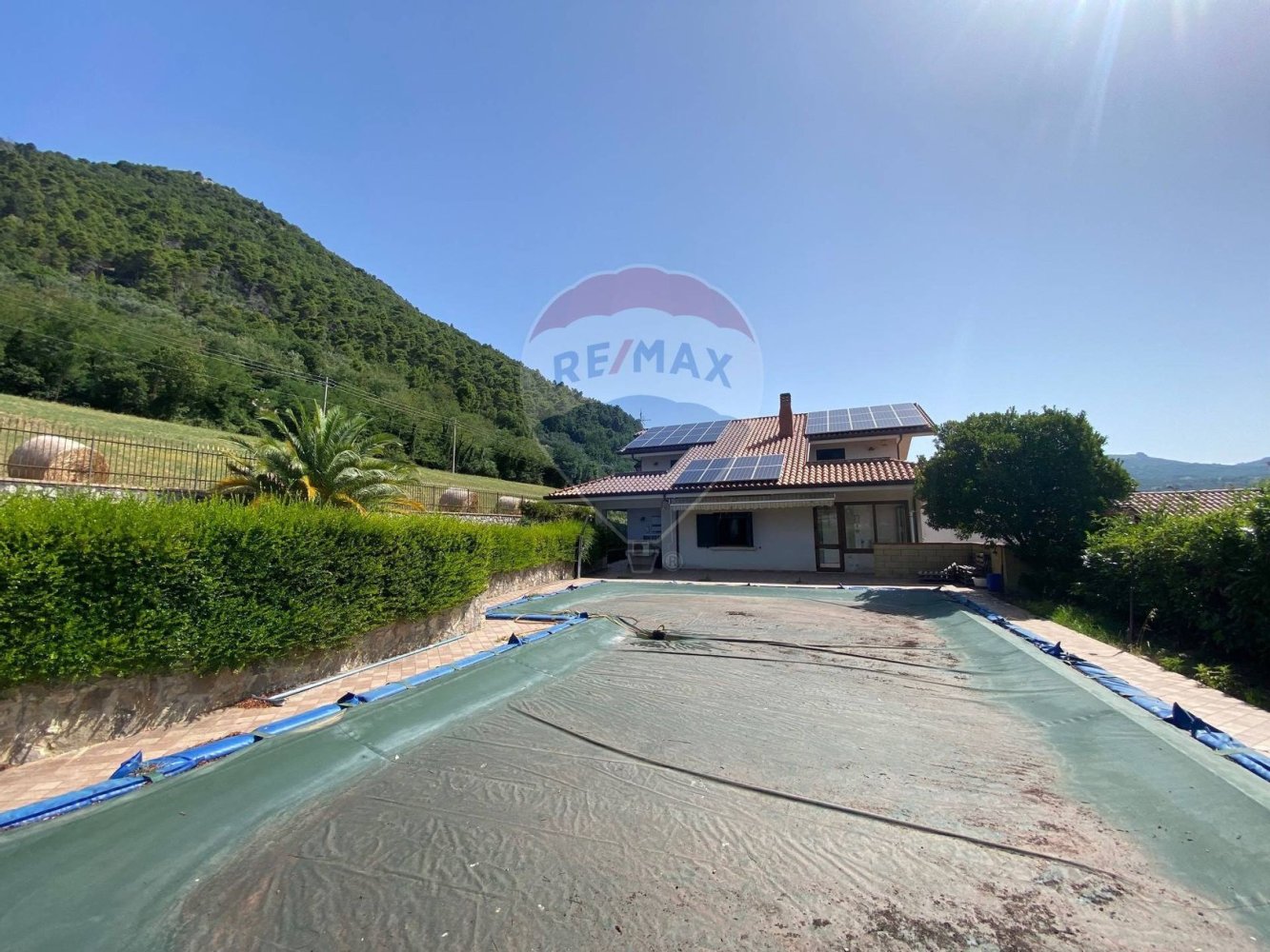 5 bedrooms Villa in San Lorenzello, Italy No. 262168