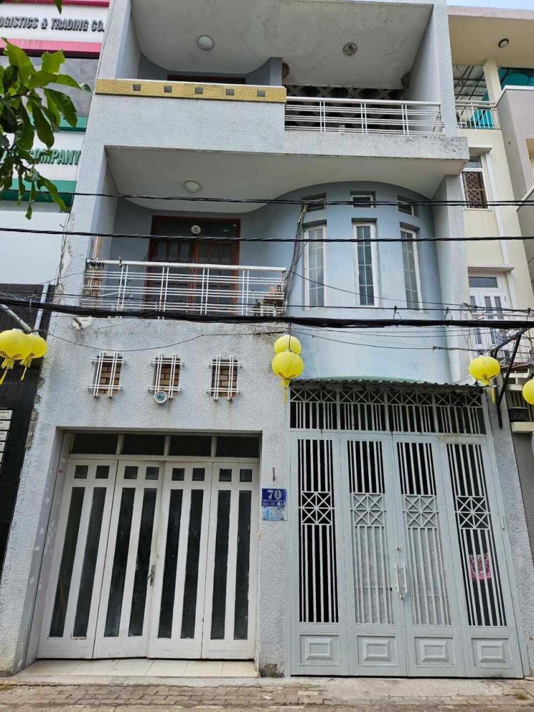108m² Townhouse in District 7, Vietnam No. 19486