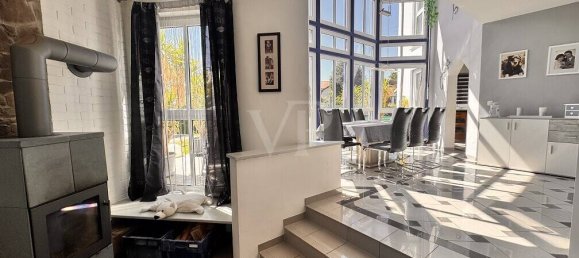 7 rooms House in Straubing-Bogen, Germany No. 318231 4