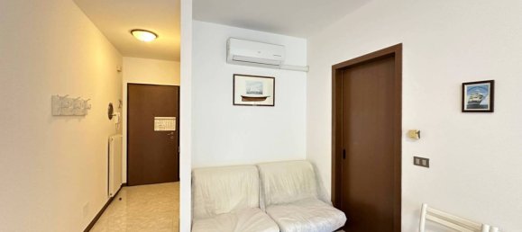 2 bedrooms Apartment in Caorle, Italy No. 280719 6