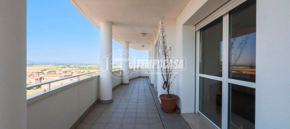 5 bedrooms Penthouse in Calderara di Reno, Italy No. 341172 16