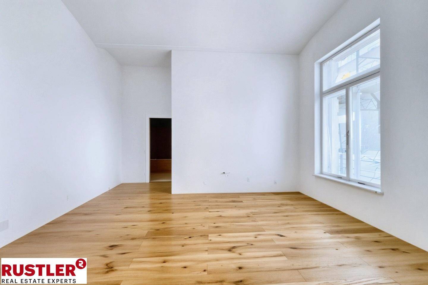 2-salle Appartement à Modling, Austria No. 220875
