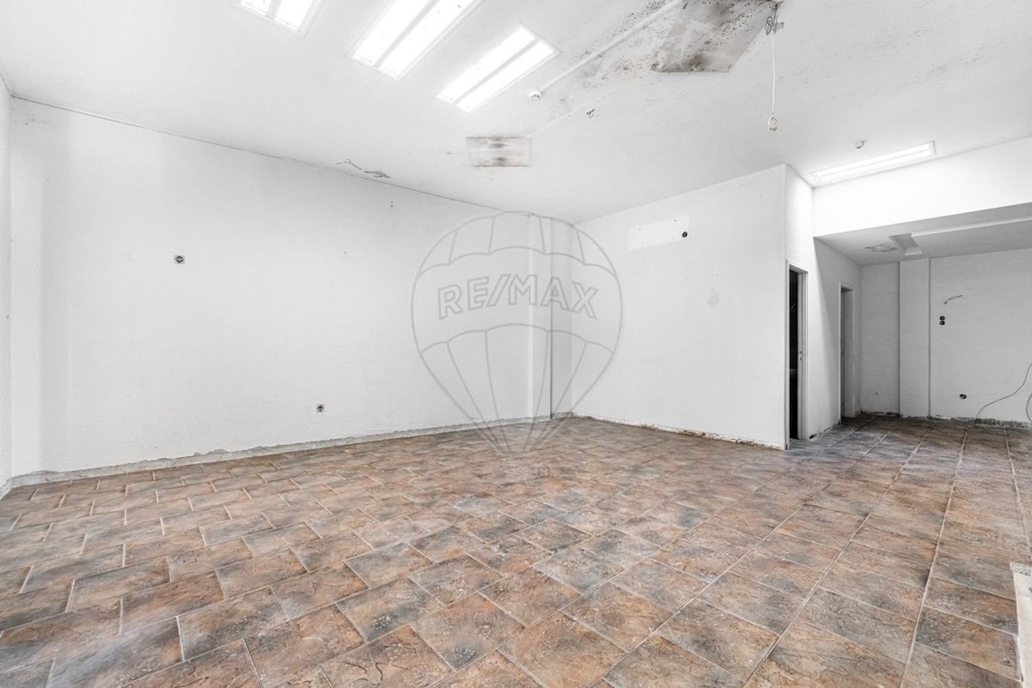 Propiedad comercial en Celorico de Basto, Portugal 60 m² No. 31735