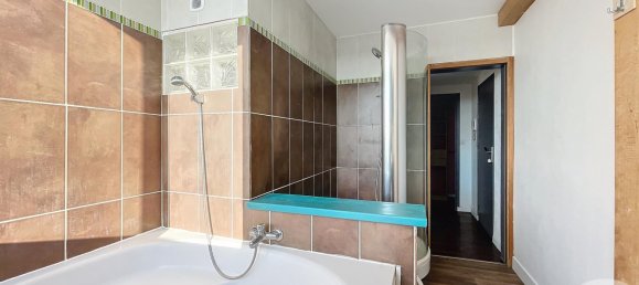 Квартира с 2 спальнями в Труа, Франция № 219524 3