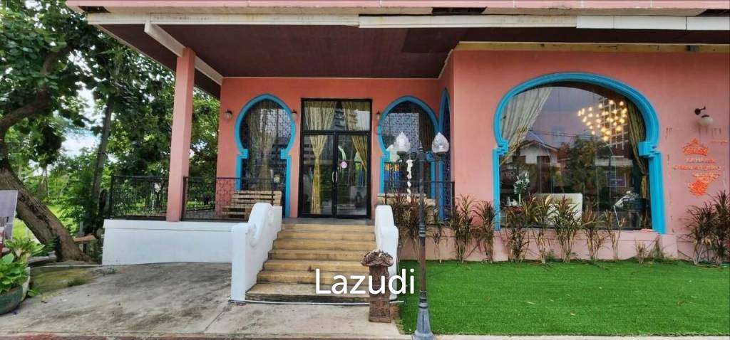 9 bedrooms Hotel in Sattahip, Thailand No. 15562