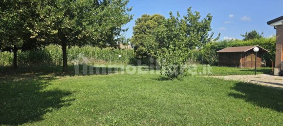 2 bedrooms House in Ferrara, Italy No. 317791 7