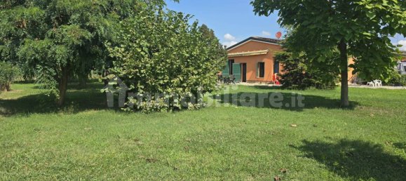 2 bedrooms House in Ferrara, Italy No. 317791 8